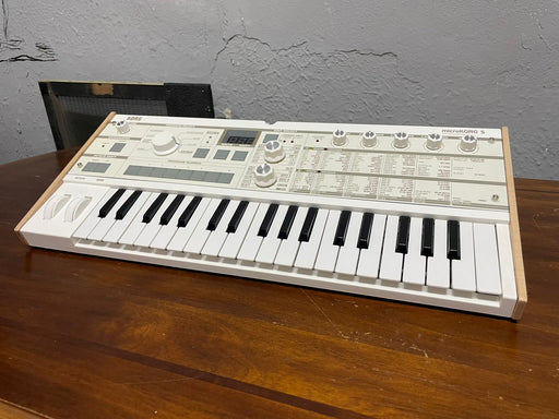 KORG MICROKORG S USADO