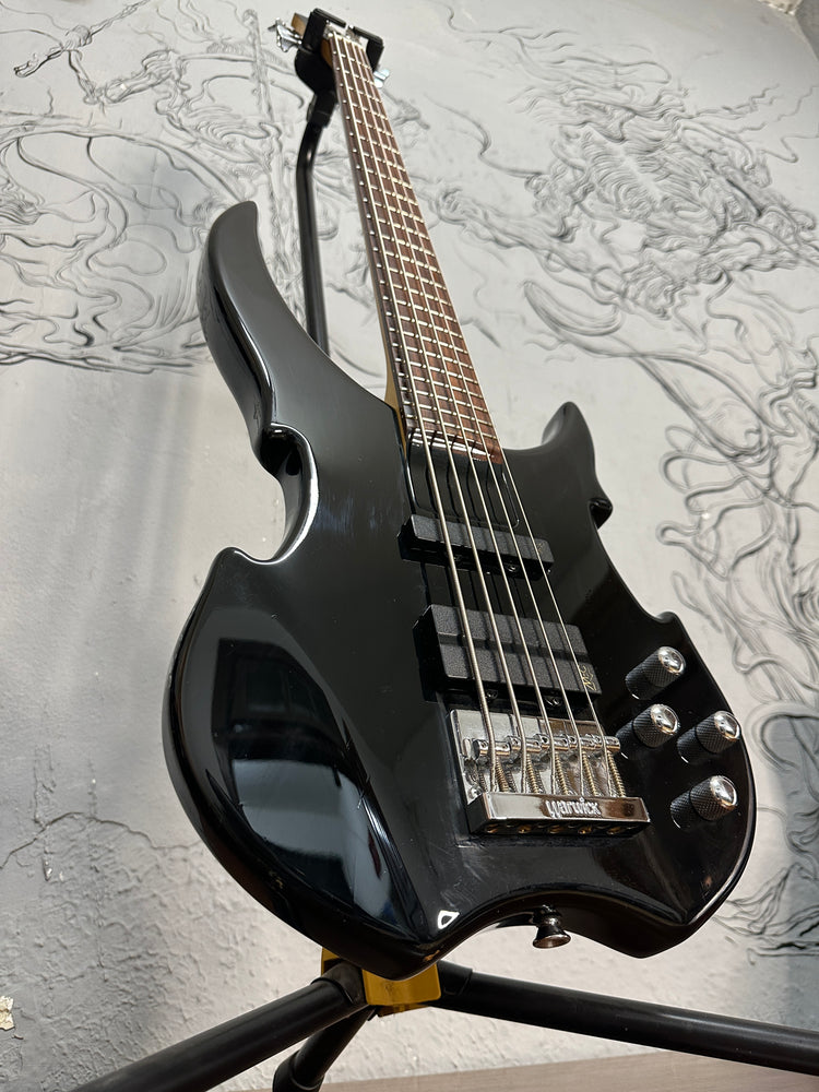 Warwick Rockbass Vampyre 5