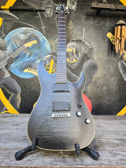 Schecter C-1 Platinum con pastillas EMG (USADO)