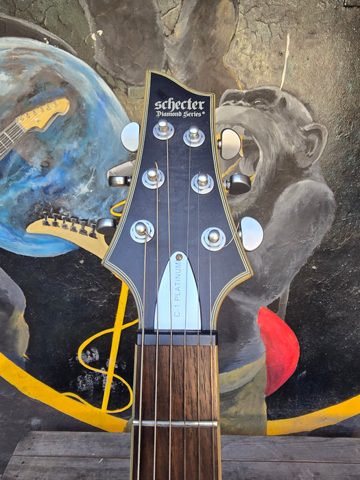Schecter C-1 Platinum con pastillas EMG (USADO)