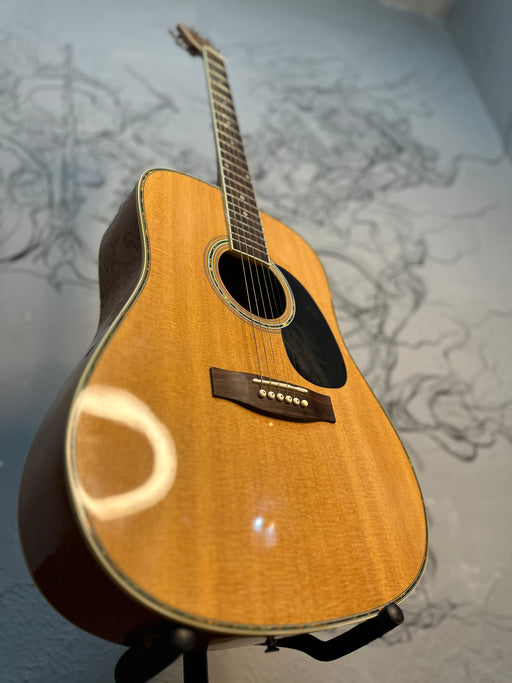 Guitarra acústica Corona USADA