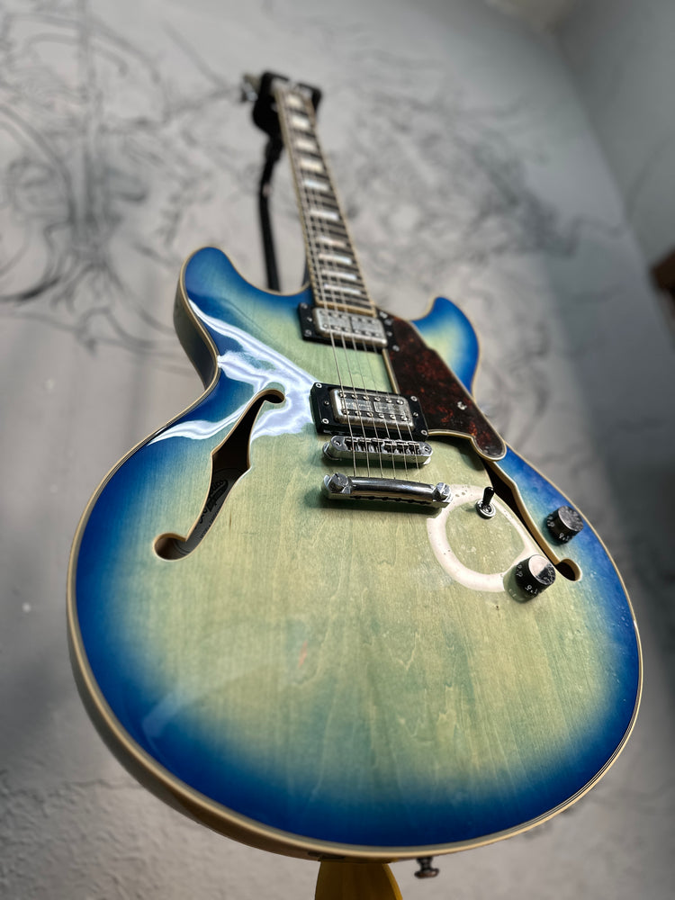 D'Angelico Premier DC XT Semi-hollowbody- Blue Burst USADA