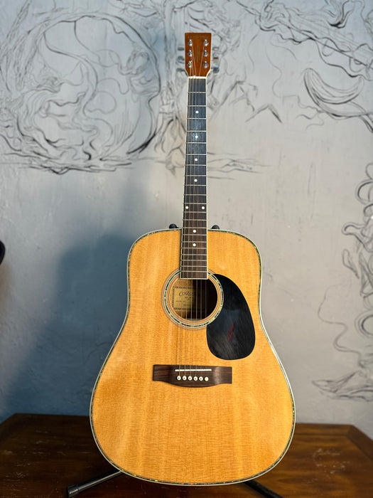 Guitarra acústica Corona USADA