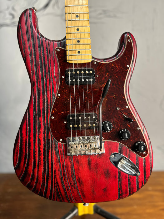 Fender Limited Edition Sandblasted Ash Stratocaster 2014- Crimson Red Transparent