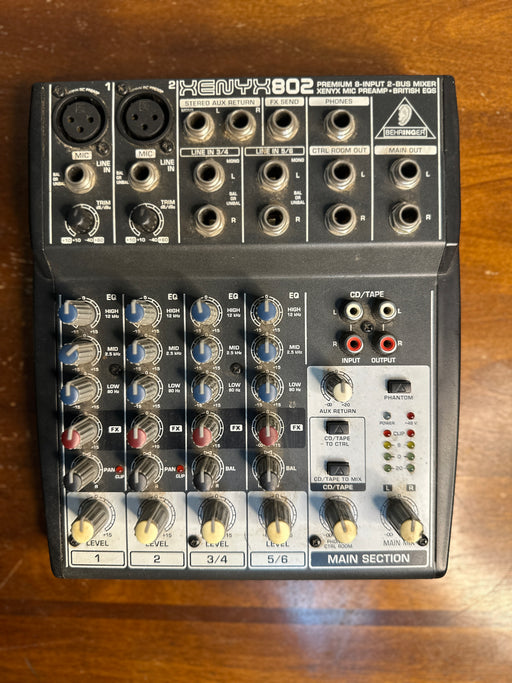 Mezcladora Behringer Xenyx 802 USADA