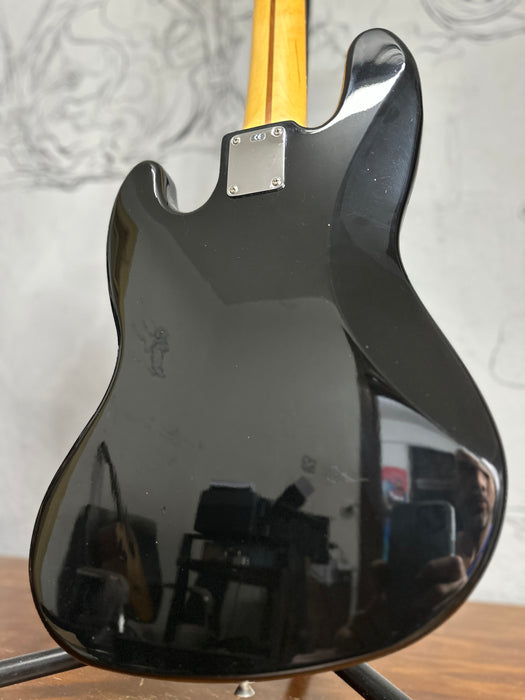 Fender Jazz Bass - 5 Cuerdas MIM 1993 con Case