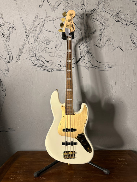 SQUIER 40TH ANNIVERSARY JAZZ BASS®