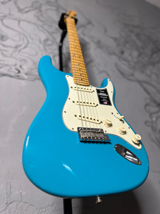 Fender American Profesional II Stratocaster Miami Blue