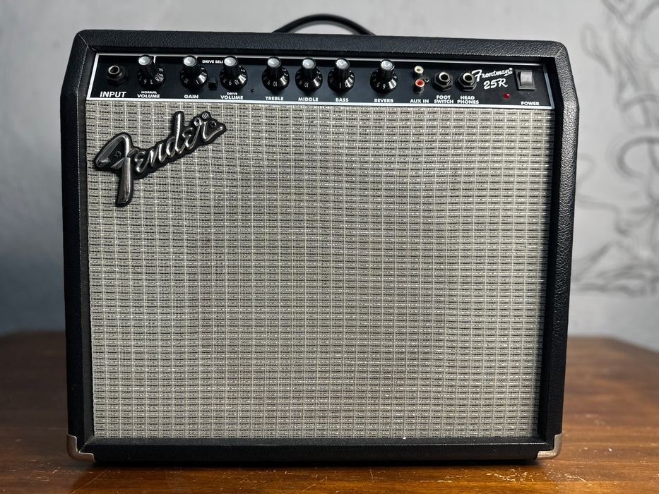 Fender Frontman 25R USADO