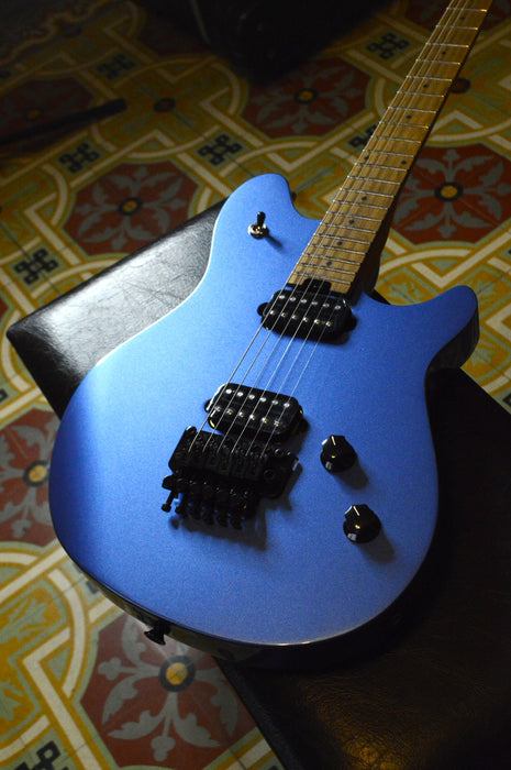 EVH Wolfgang Standard, Baked Maple Fingerboard - Pelham Blue
