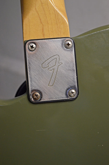 Fender Bullet 1981 Olive Drab Nitro Refinish USADOS