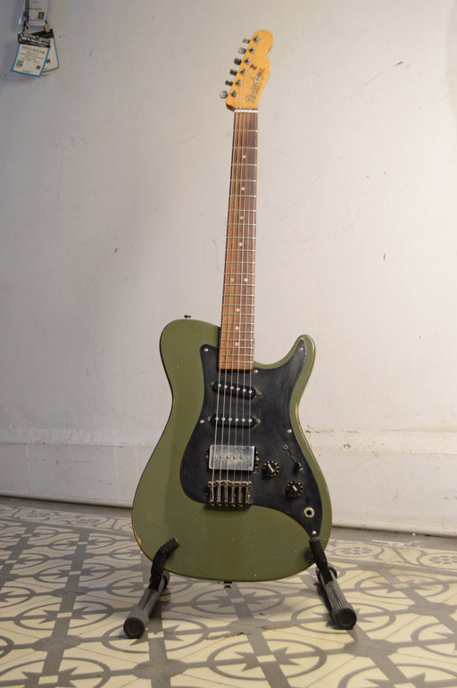 Fender Bullet 1981 Olive Drab Nitro Refinish USADOS