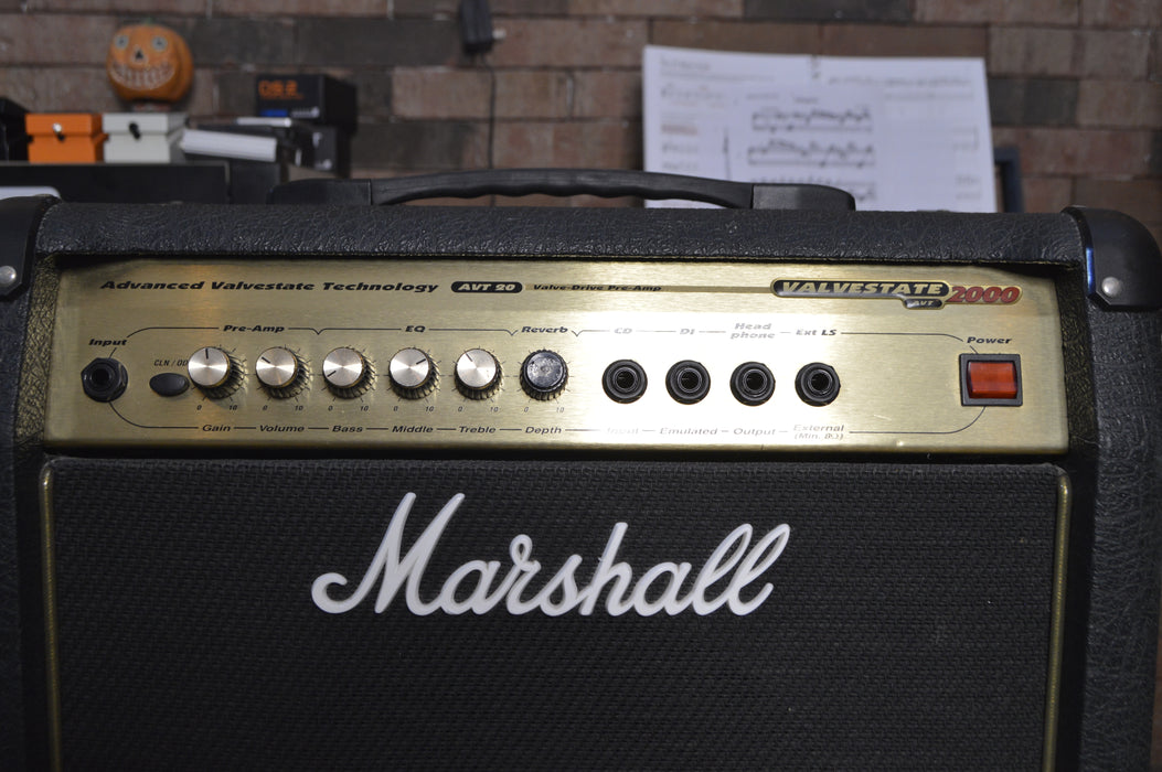 Amplificador Marshall AVT20 USADO
