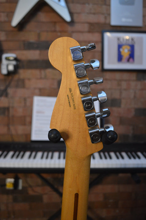 Fender Stratocaster 3 tone sunburst Player Series HSS USADO