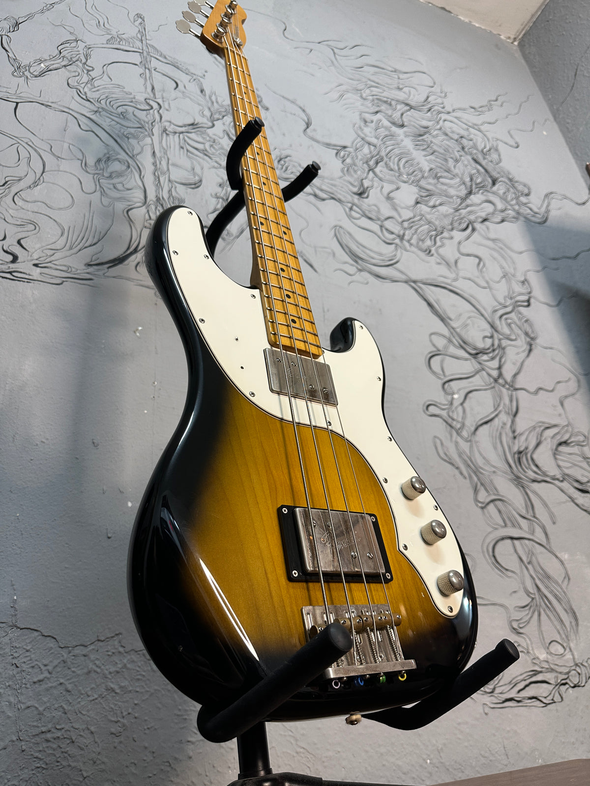 Fender Modern Player Telecaster Bass — Pepis Music - The