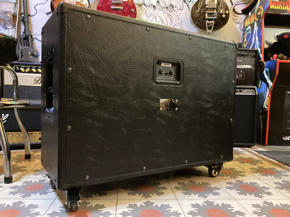 Gabinete Harley Benton 212 USADO