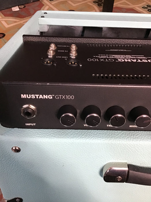 Amplificador Celeste Fender Mustang GTX100 USADOS