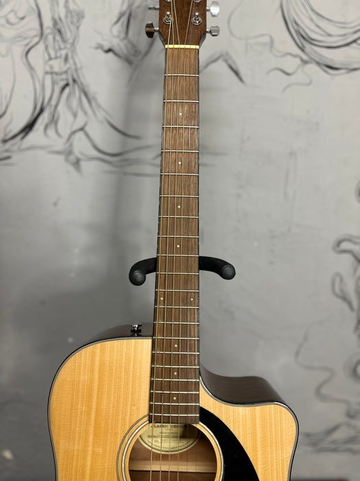 Guitarra electroacústica Fender CD-60SCE Natural