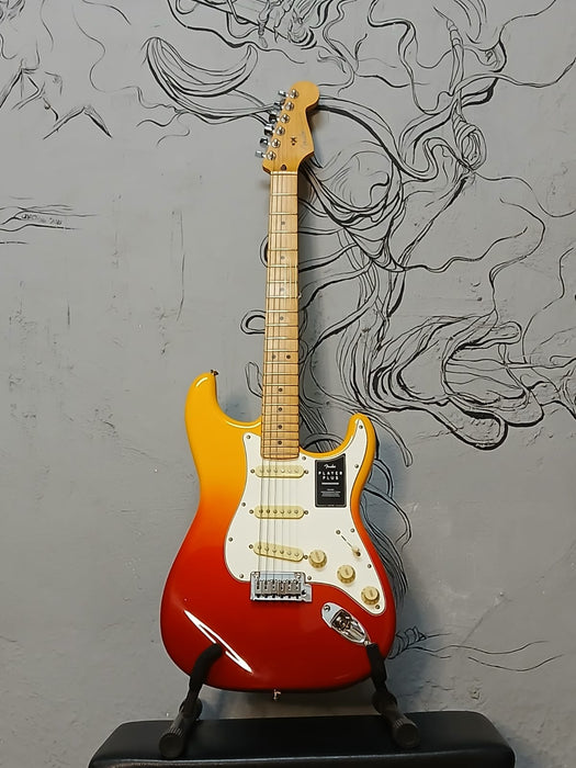 Fender Strat Player Plus Sunburst USADOS