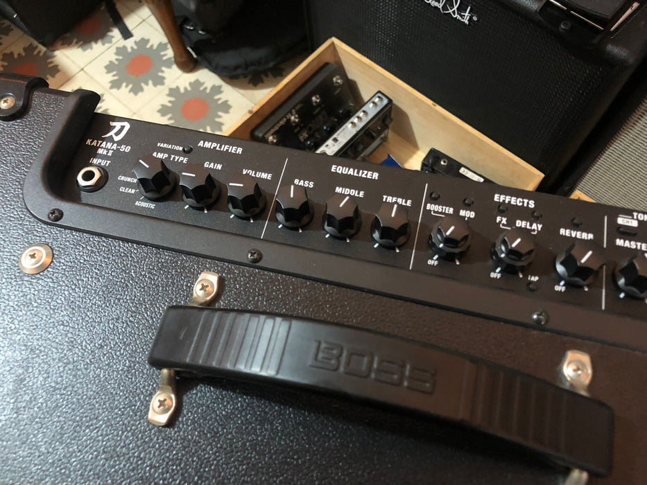 Boss Katana 50w USADO