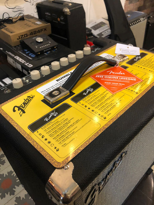 Fender Rumble 40 USADO