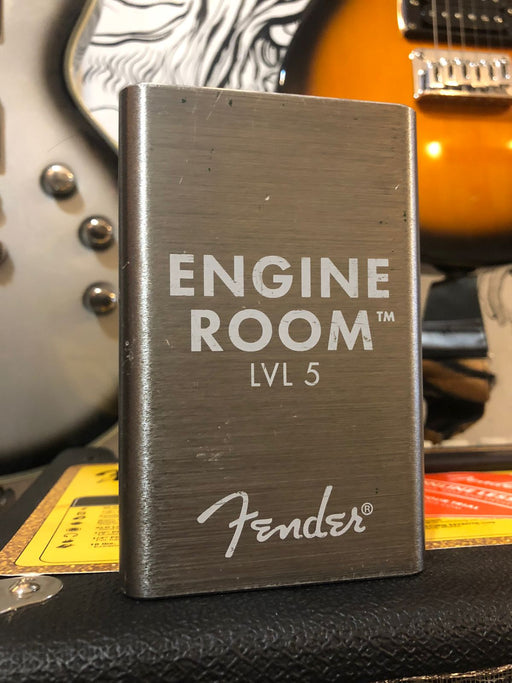 Engine Room LVL 5 Fender USADO