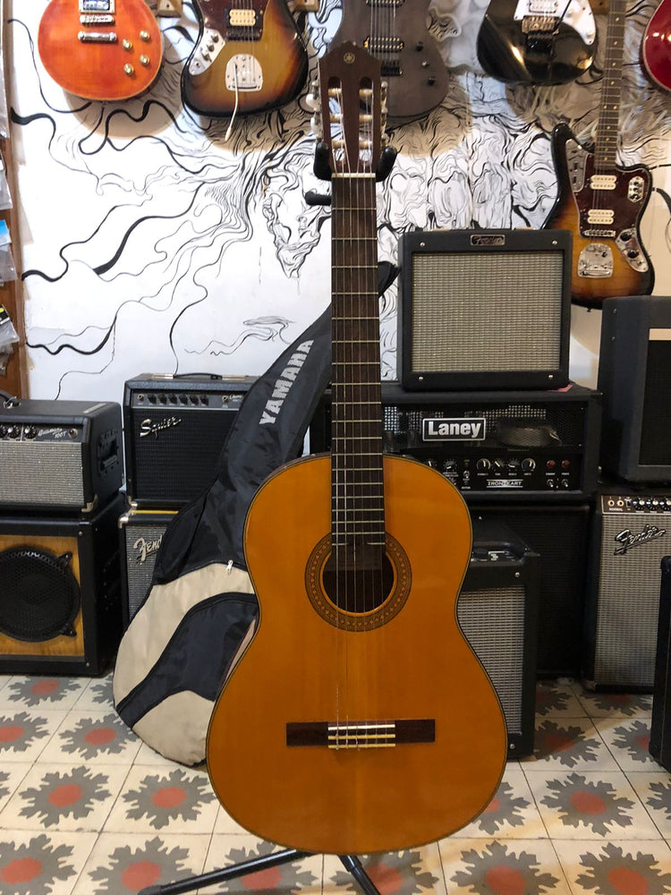 Yamaha Acustica CG142C USADA
