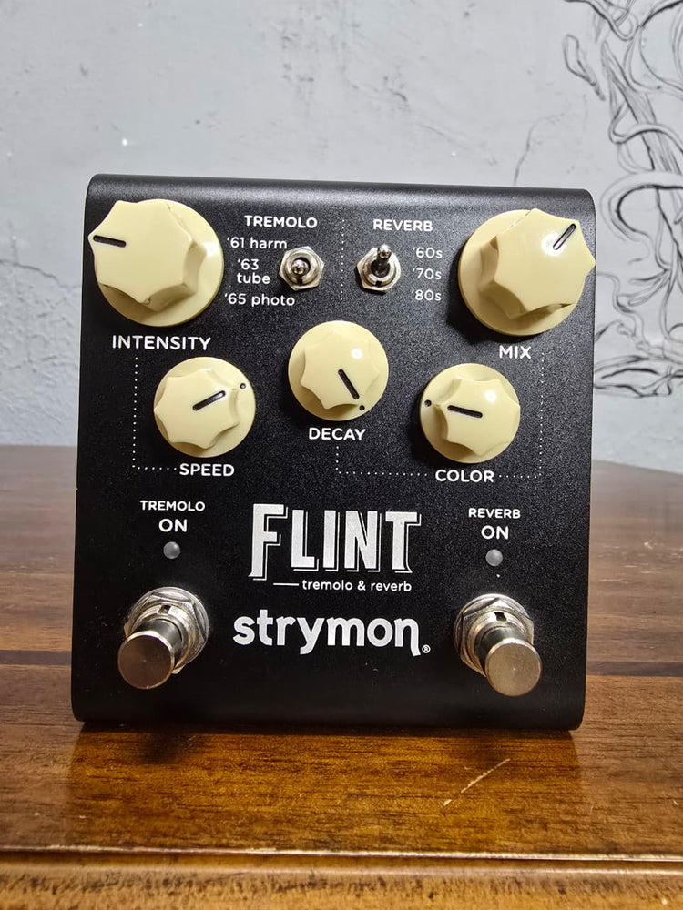 Strymon Flint Tremolo and Reverb Pedal V2 USADO