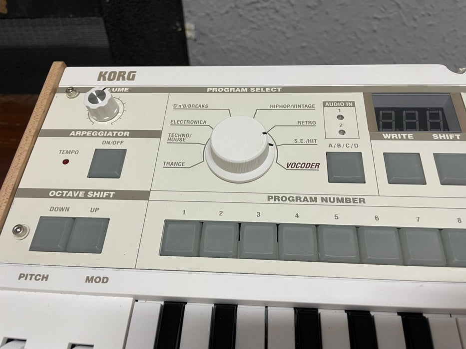 KORG MICROKORG S USADO
