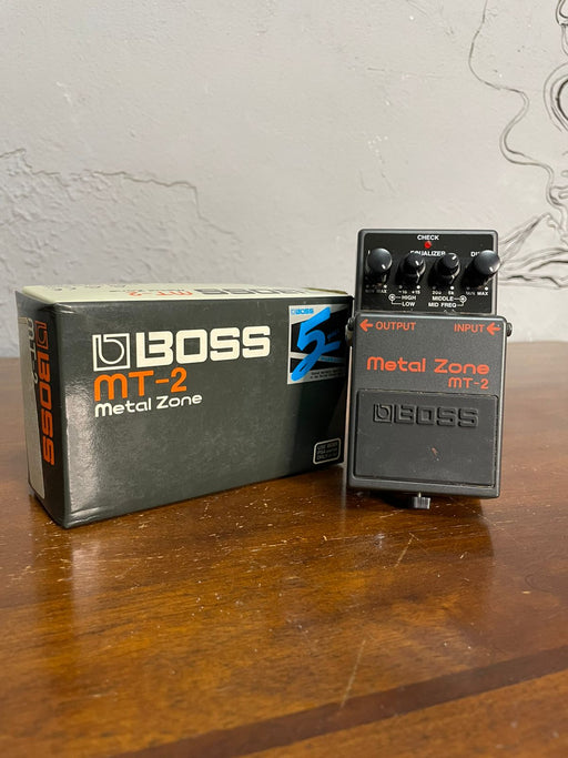 Boss Metal Zone MT2 USADO