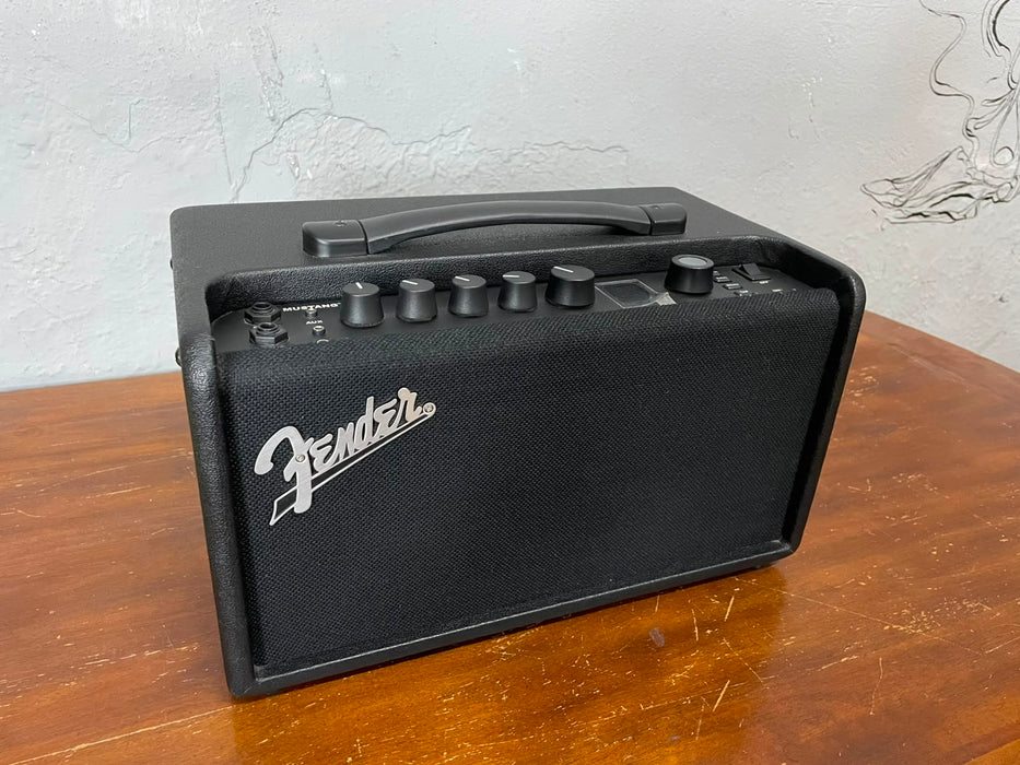 Fender Mustang LT40S