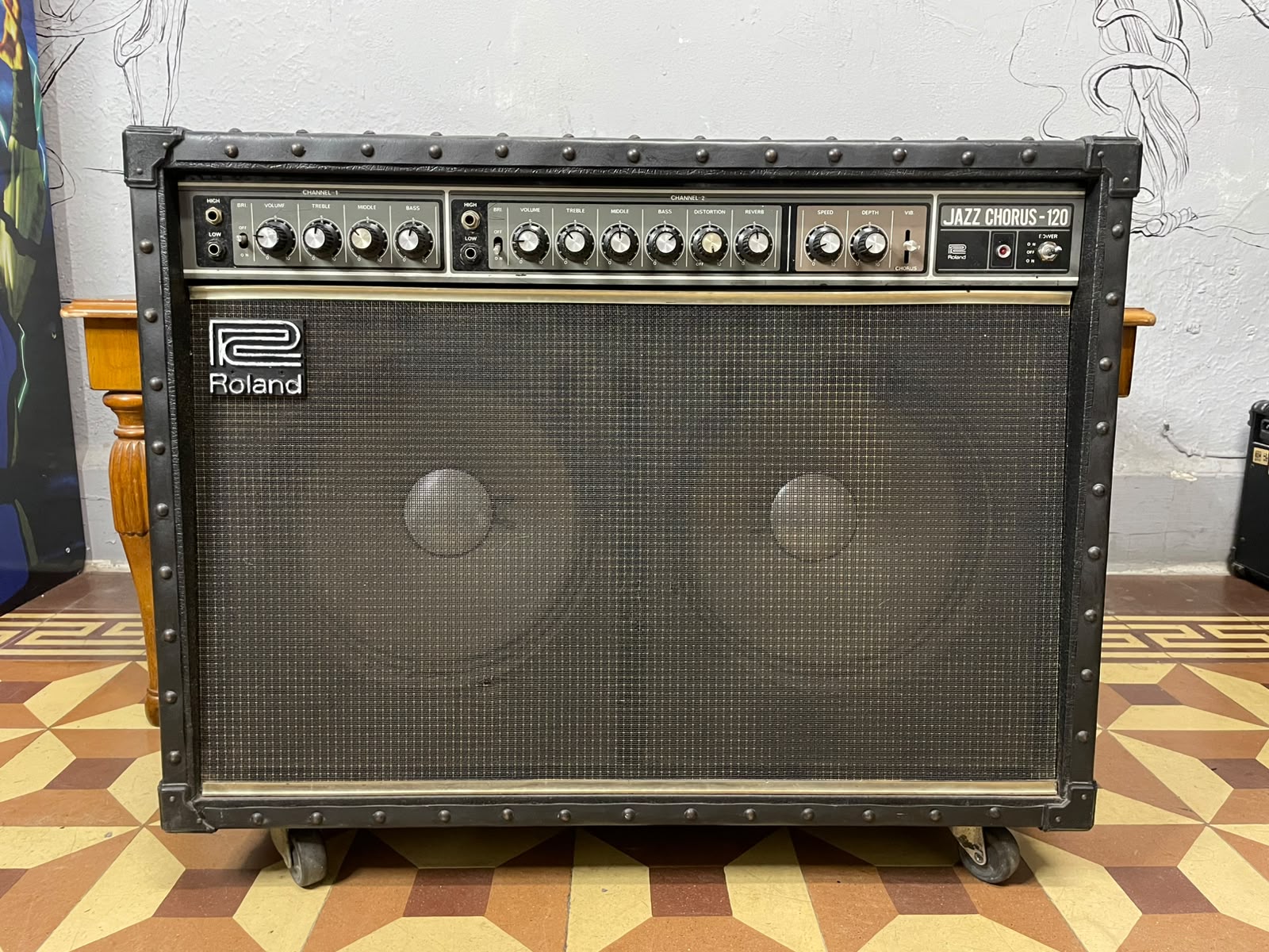 Roland Jazz Chorus 120 JC-120