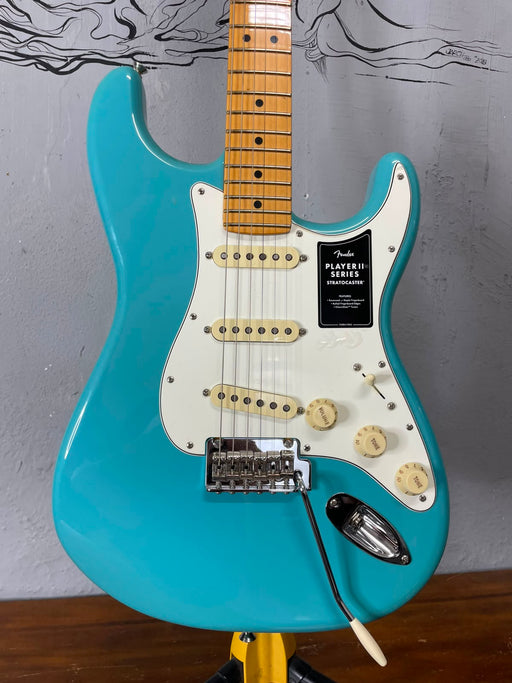 Fender Stratocaster Player ll Aquatone Blue