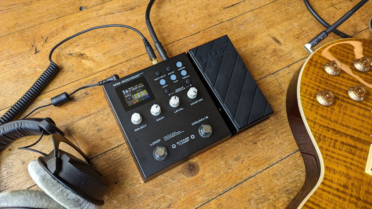 NUX MG-300 PEDAL MULTIEFECTOS