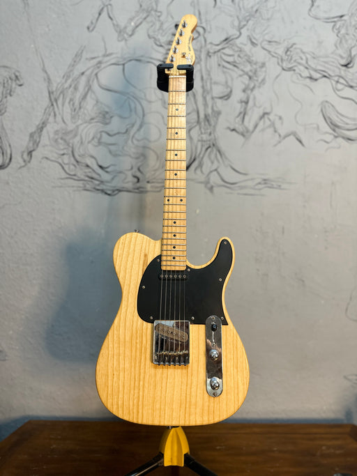 G&L Tribute Series ASAT Classic with Maple Fretboard